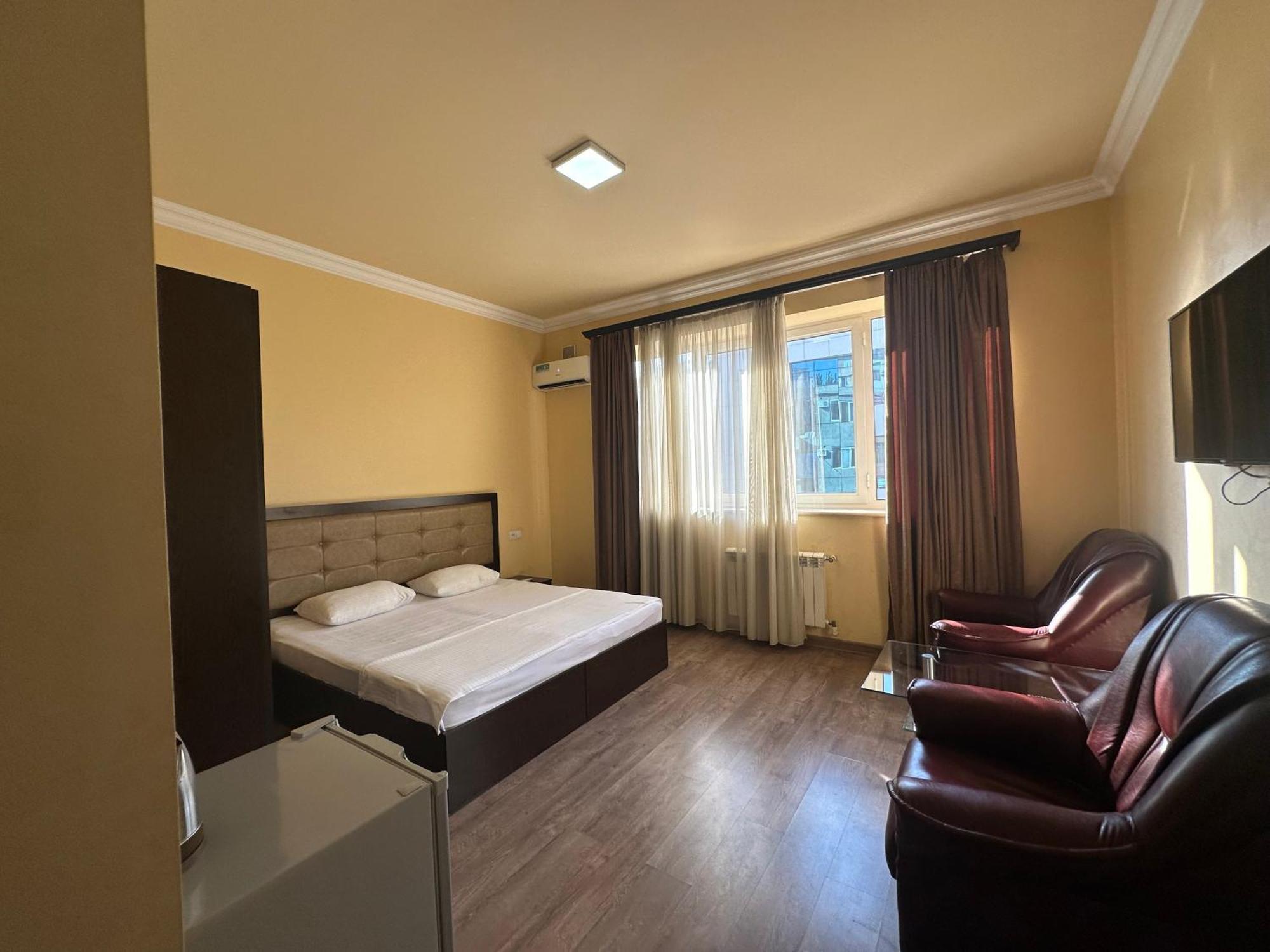 Express Hotel Єреван Екстер'єр фото