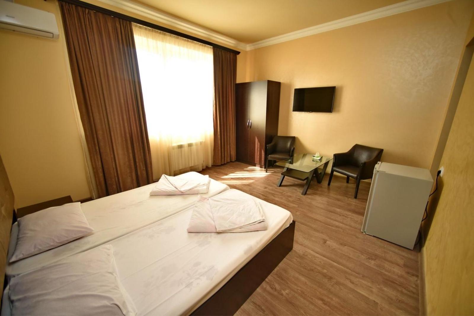 Express Hotel Єреван Екстер'єр фото